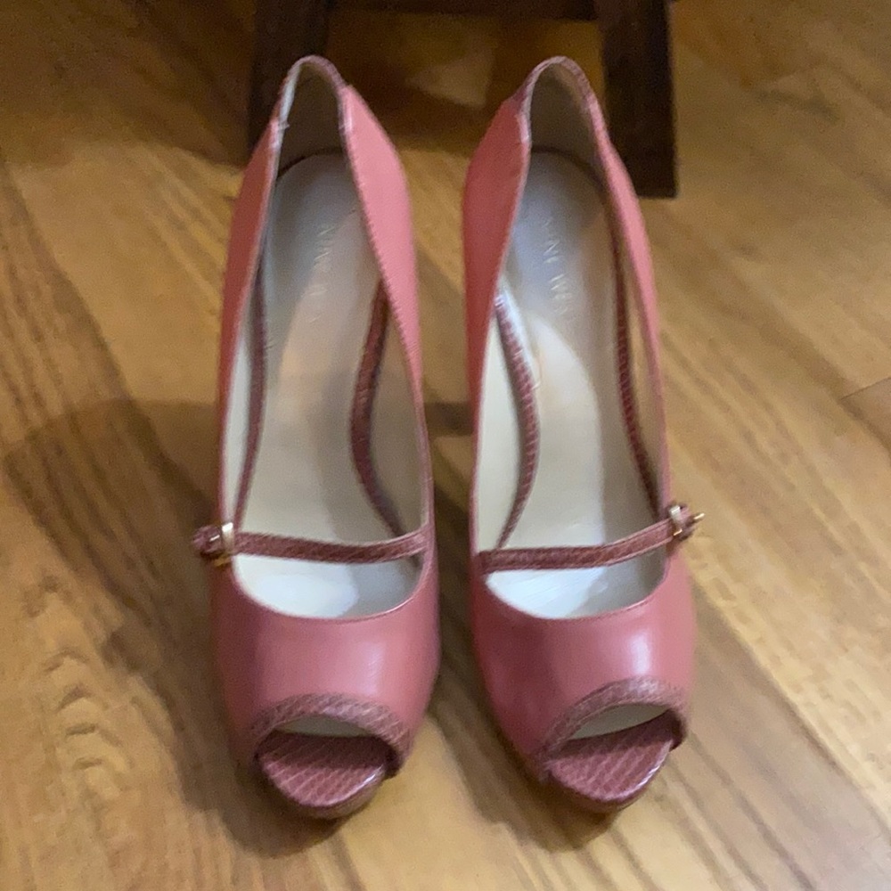 Nine West pink heels - Picture 4 of 4